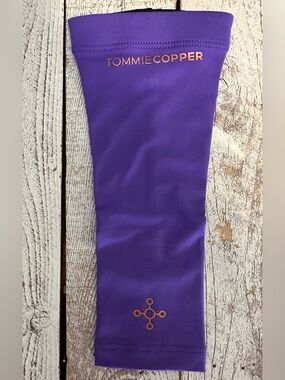 Tommie Copper Compression Elbow Sleeve - NIP
